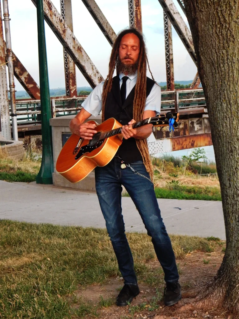 Meridian w James at Sunset 029A