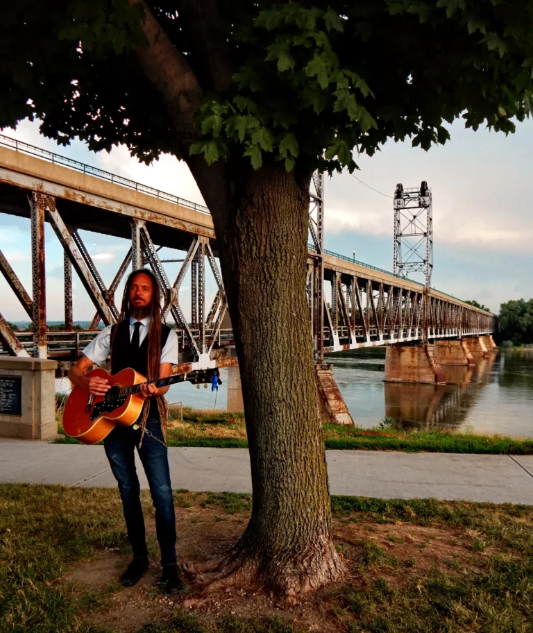 Meridian w James at Sunset 033A