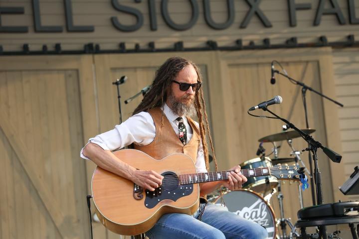 20250801 Levitt at The Falls 01